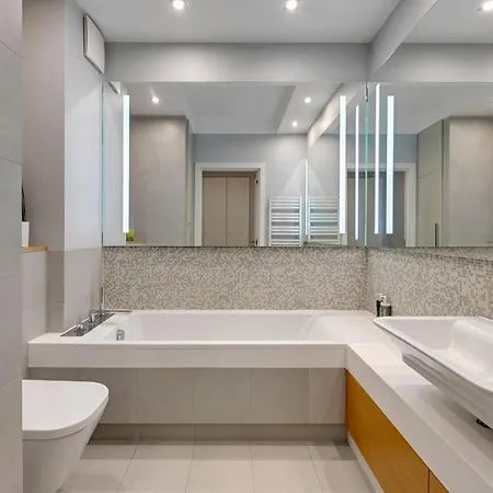 아파트 Marina Seaside & Free Parking By Downtown 그단스크