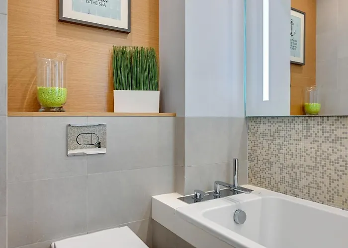 Marina Seaside & Free Parking By Downtown غدانسك