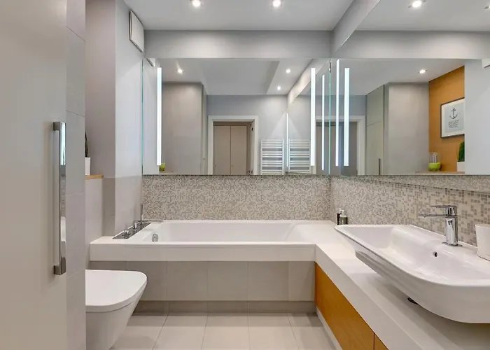 アパート Marina Seaside & Free Parking By Downtown グダニスク